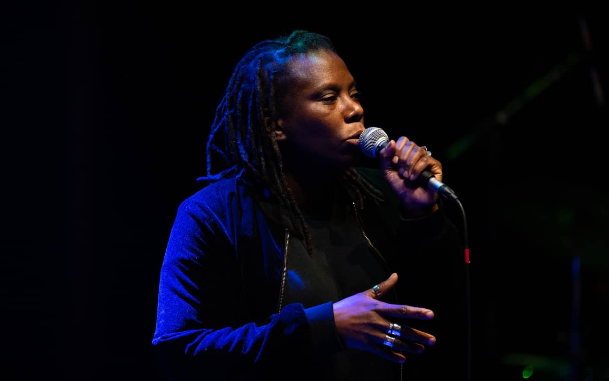 Caillasses Live • Joëlle Sambi