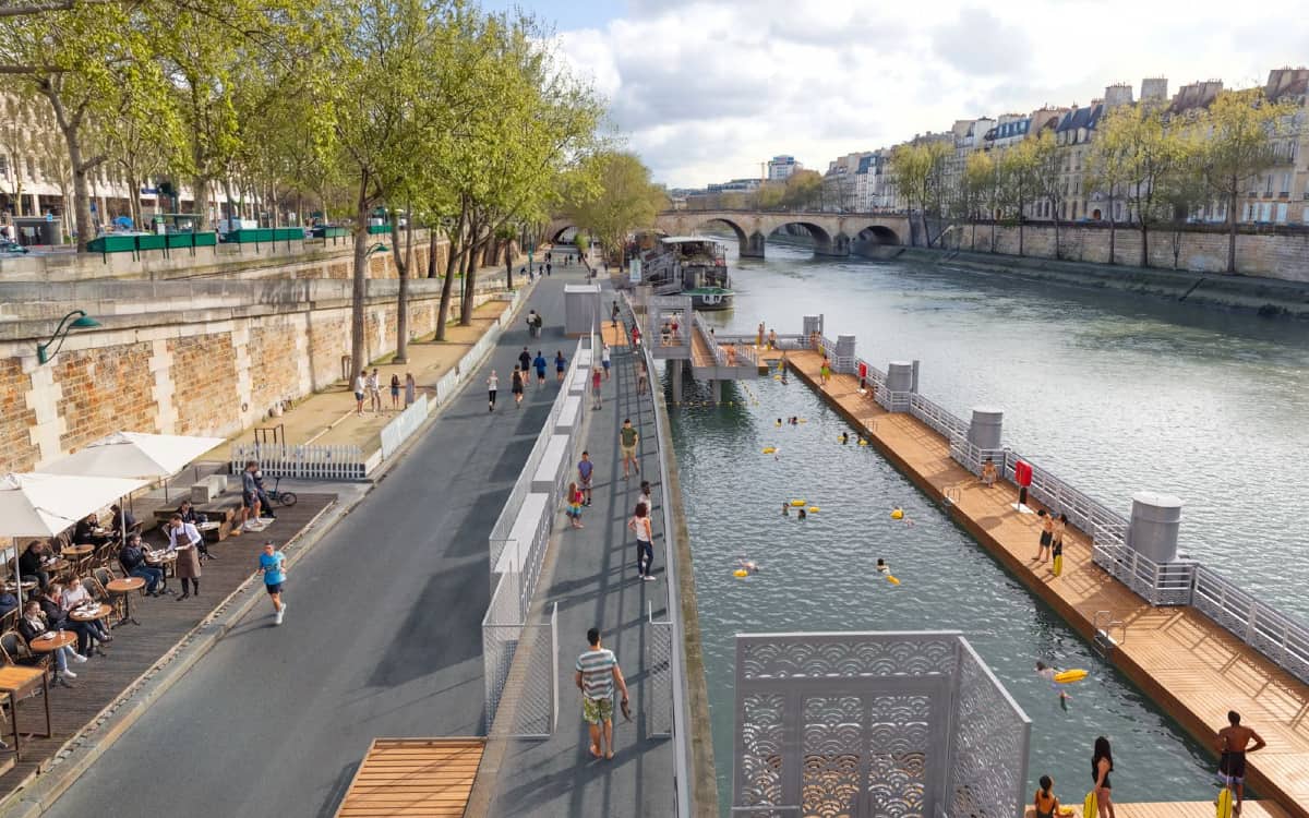 Vue de la future baignade avec les bouées, depuis le Pont Louis-Philippe.