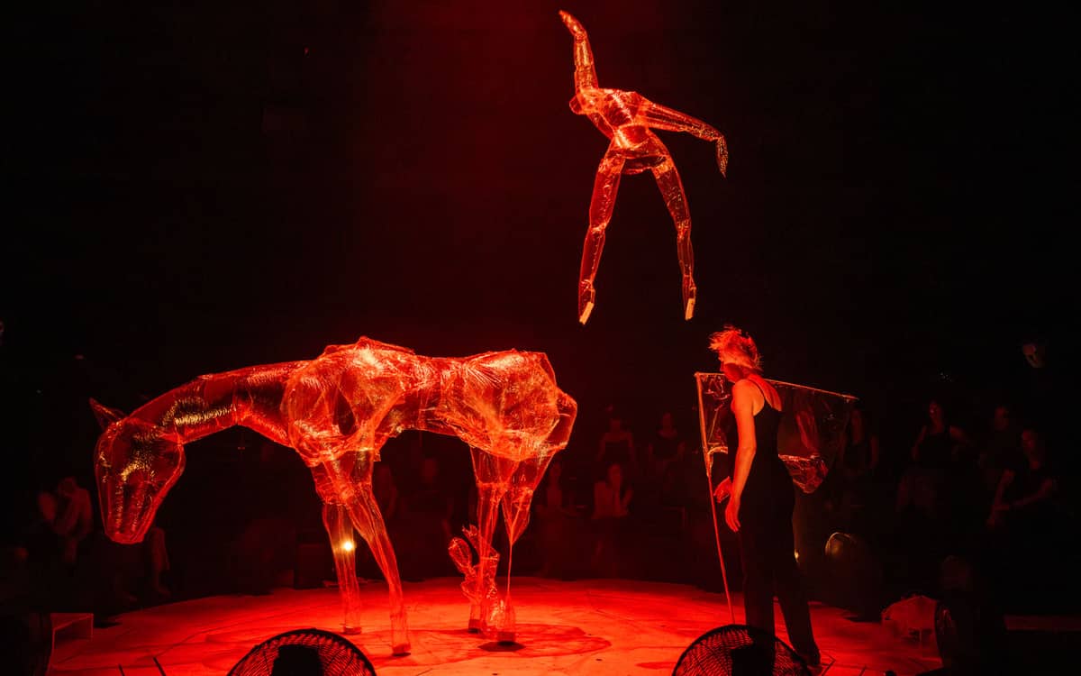 Noturne (Parade) – Phia Ménard
