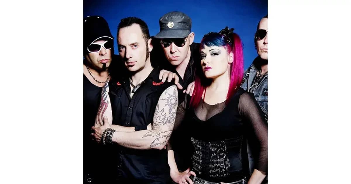 KMFDM & Special Guest: Ya Toyah - IBD & Libby Rockt präsentieren