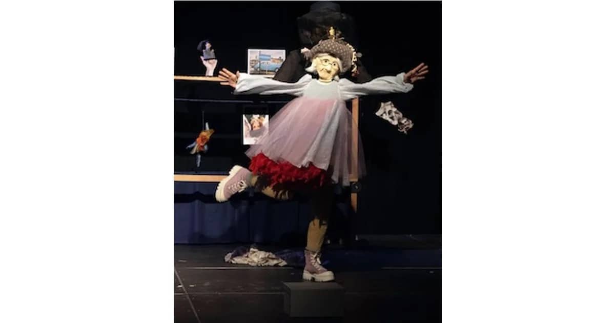 Crazy old me - Karin Schäfer Figuren Theater, Österreich