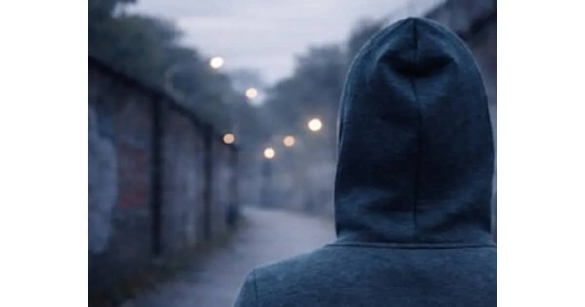 Das ist kein Rückblick - Stationentheater über Täter:innen, Opfer & Zuschauende