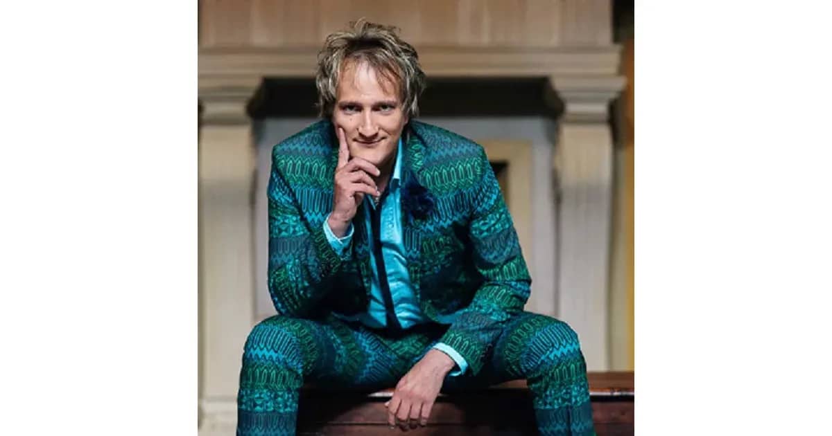 Mr. Rod - The No.1 Rod Stewart Show - ... unplugged & seated