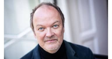 Jens Wawrczeck liest »Die Vögel«