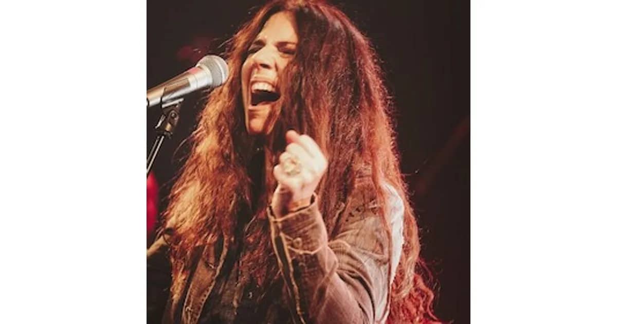 SARI SCHORR - Running Wild Tour 2026