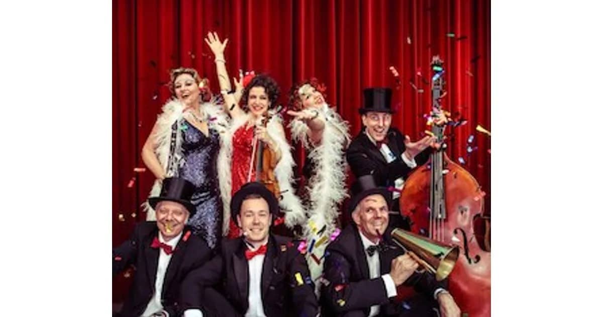 Die Glühwürmchen - Neujahrsrevue à la Gatsby