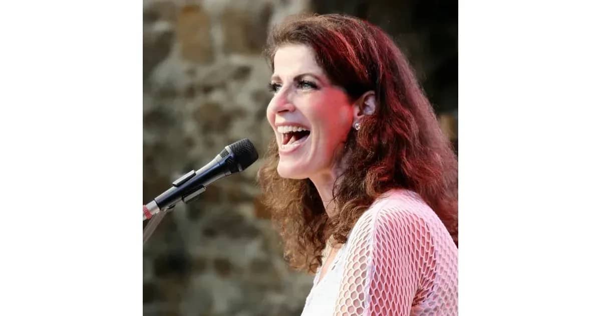 "Frau Höpker bittet zum Gesang" - The Park 2026