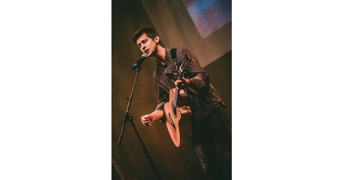 Buchi trifft... - Buchi trifft…Michael Breitschopf - Singer, Songwriter & Gitarrist