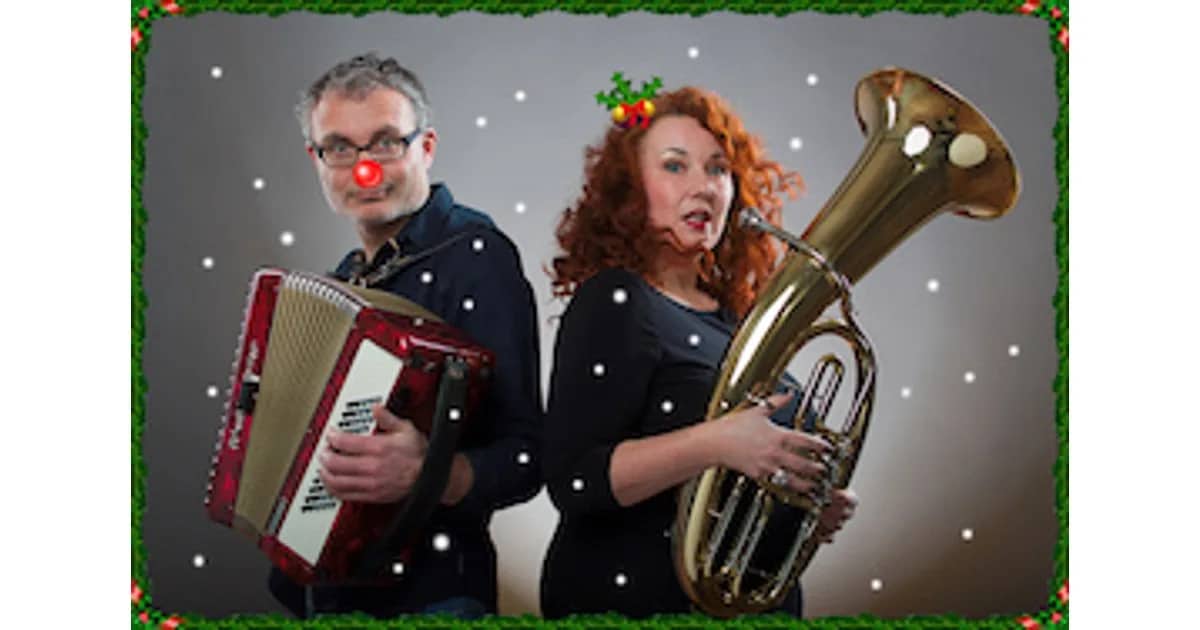 Frau Sonntag und ihr ständiger Begleiter - müssen Weihnachten feiern - Das Musik- Weihnachts- Ehekabarett für alle, die Lebkuchen lieben und/oder hassen
