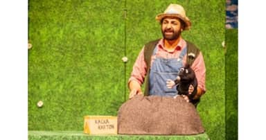 Theater Chapeau Claque