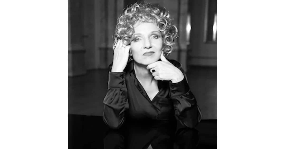 DIE DIETRICH - EINE SCHÖPFUNGSGESCHICHTE