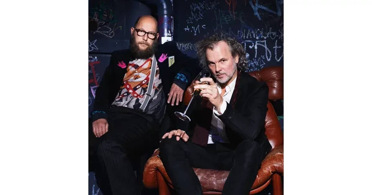Dreiviertelblut: Prost Ewigkeit - Das neue Live-Programm von Dreiviertelblut