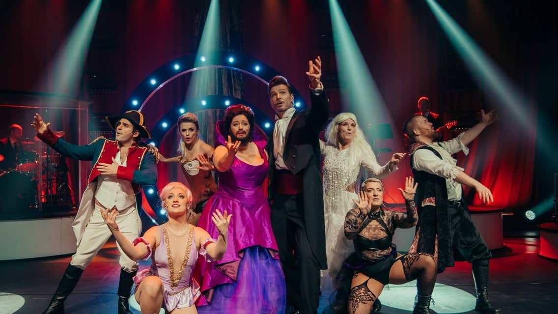 THIS IS THE GREATEST SHOW!