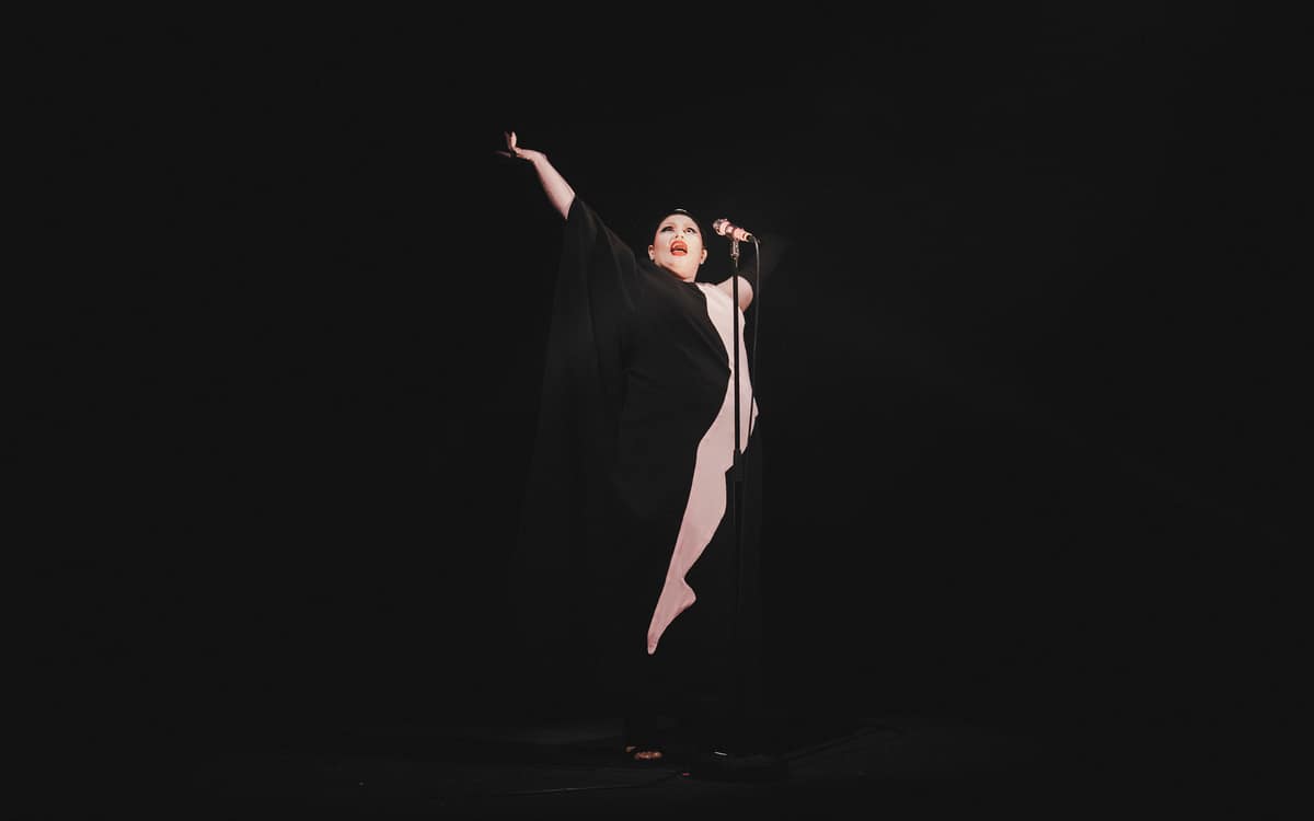 Showgirl - Jonathan Drillet & Marlène Saldana