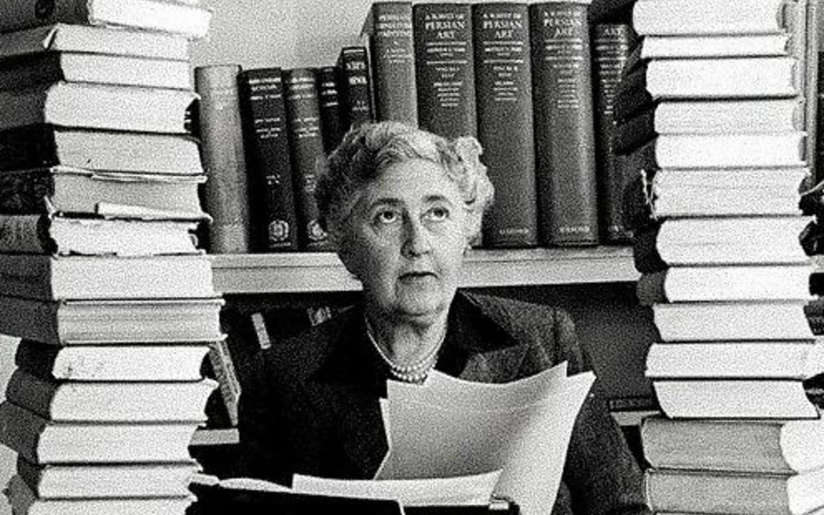Tea-time et lectures : ambiance Agatha Christie event image