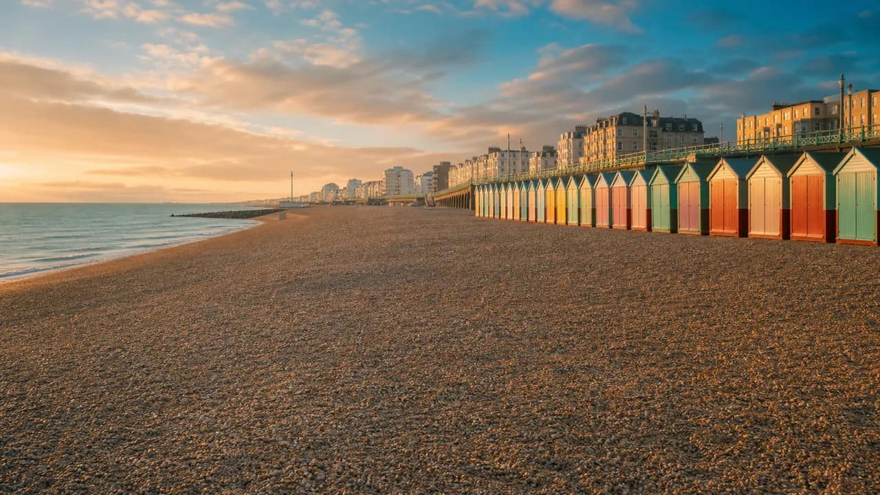 Hove travel hero