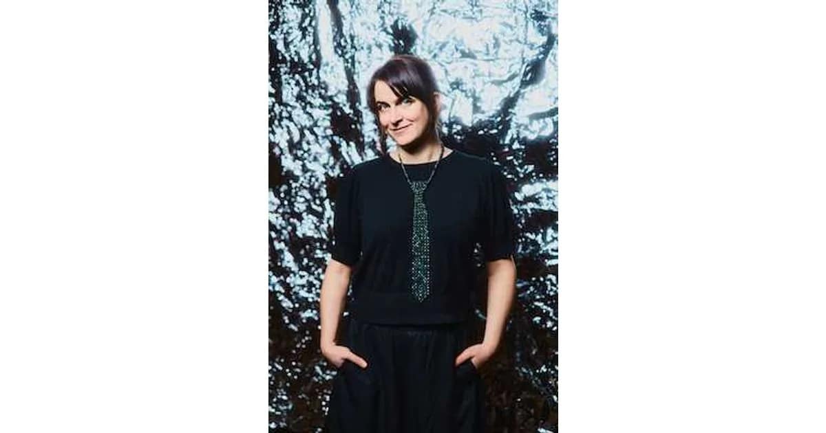 Ella Carina Werner - mit „Menopause Turbosause“ event image