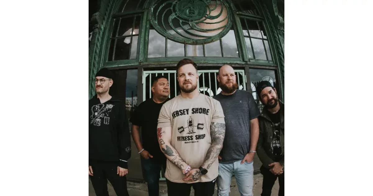 PROTEST THE HERO - Avocado Booking präsentiert: