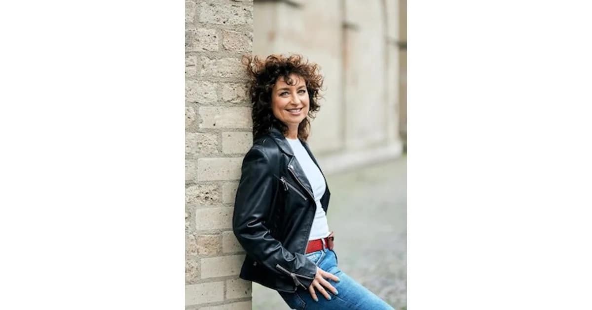 Isabel Varell: "Die guten alten Zeiten sind jetzt!" event image