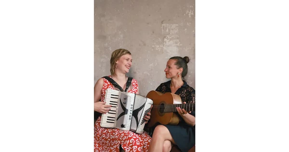 Duo Les Amoureuses - Chanson für Herz und Nieren - Judith Antkowiak und Ernestine Luise event image