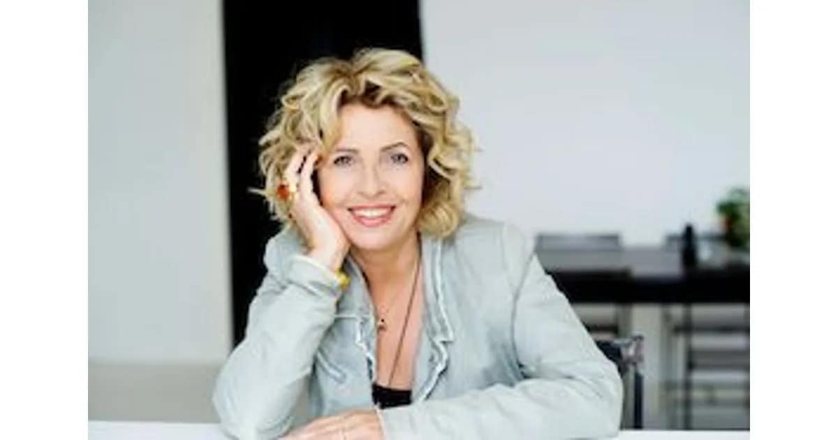 Oh Du Fröhliche - Lesung mit Musik mit Michaela May und Veronika Ponzer (Harfe) - Oh Du Fröhliche - Lesung mit Musik event image