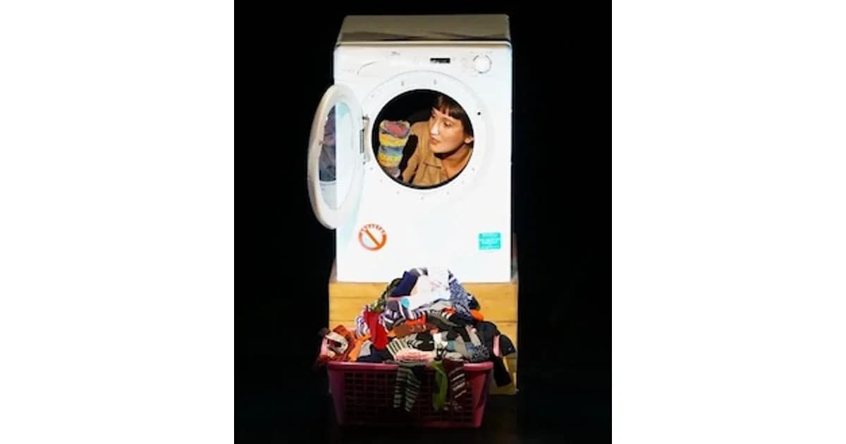 Von den Socken | Ein Waschmaschinenmärchen - Figurentheater. Für alle ab 5 Jahren. Von und mit Nastasja Raböse event image