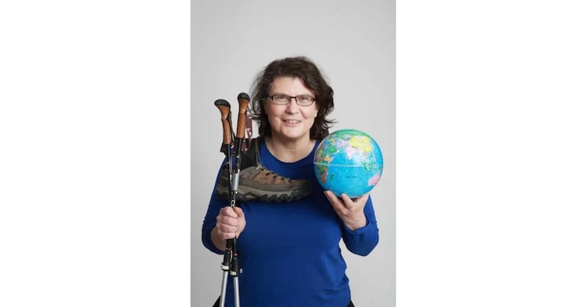Christine Thürmer - WANDERN TOTAL - Die Welt zu deinen Füßen event image