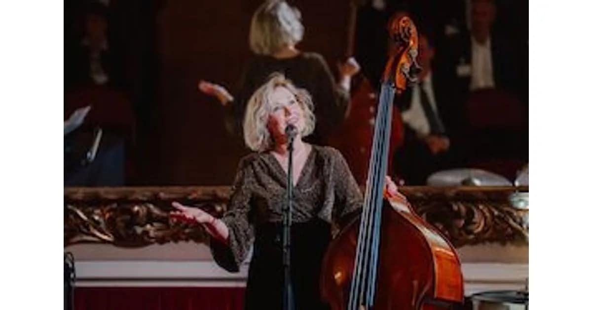 NICKI PARROTT AND HER SWINGFLUENCERS - SINGIN’ AND SWINGIN‘ event image