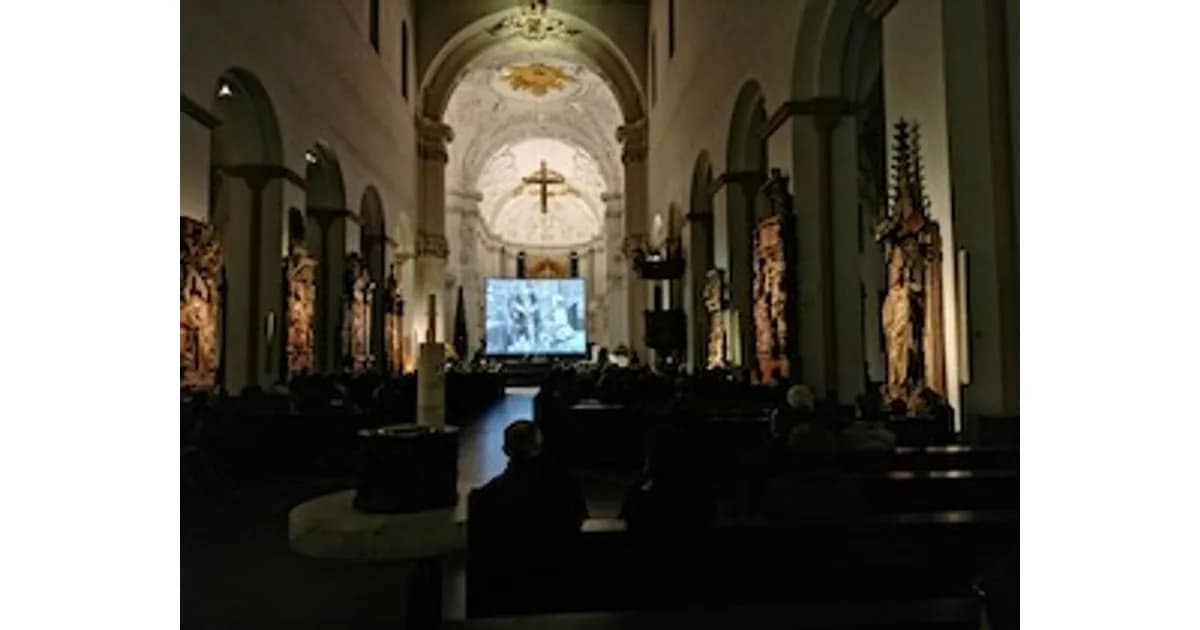 Stummfilm mit LIVE-Orgelimprovisation - Der Vagabund und das Kind