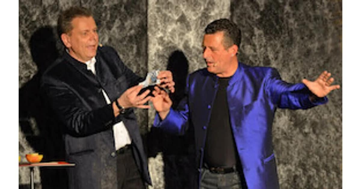 magic moments - KNITZE: André & Filou event image