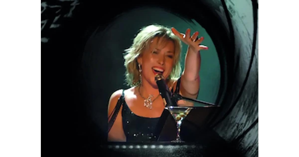 LadyBOND - Golden Bond Songs – von „Goldfinger“ bis „Skyfall“ event image
