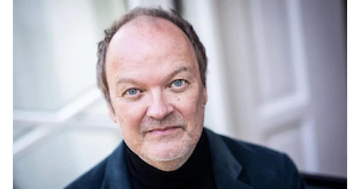 Jens Wawrczeck liest »Die Vögel« - Ein atmosphärisches Hörtheater nach Daphne du Maurier event image