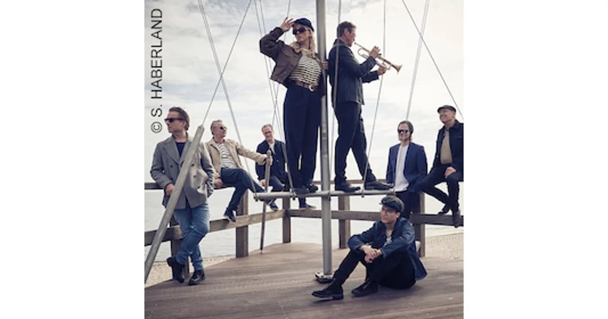 Musiktheater - Chet On The Beach event image