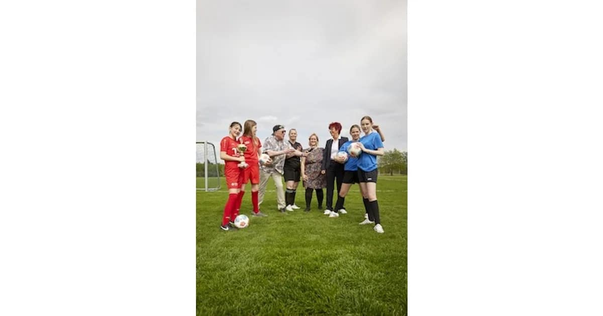 De Steenbeeker - Football, Frünn un Deerns event image