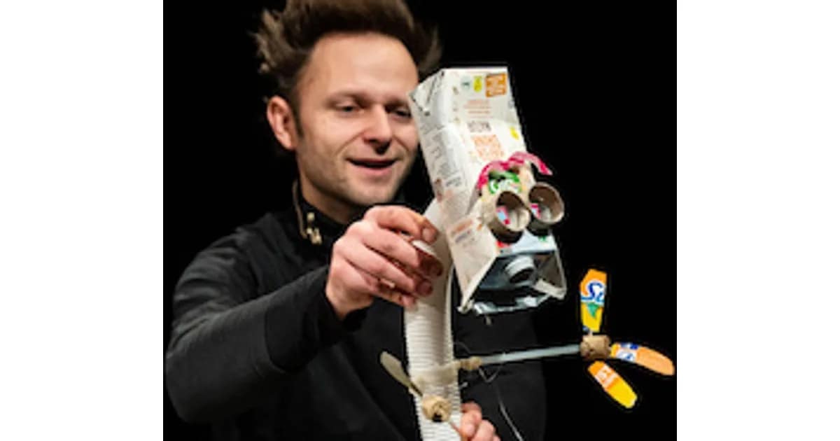 NICHTS oder Herr Käseweis fliegt zum Mond // Figurentheater ab 4 Jahren event image