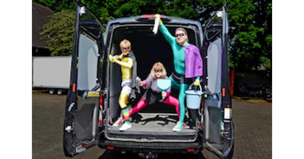Die Unsichtbaren - mein geheimes Leben als Superheld*in - Schauspiel nach Helmut Köpping event image