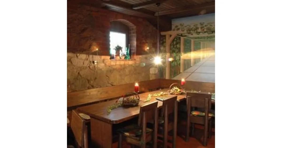 Große sächsische Weinverkostung - Vom Winzer moderierte 8-Weinprobe event image