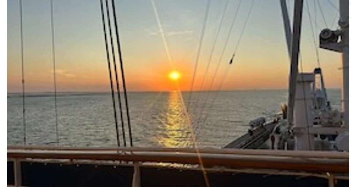 Fahrten - Sundowner Fahrt Hamburg – Cuxhaven event image