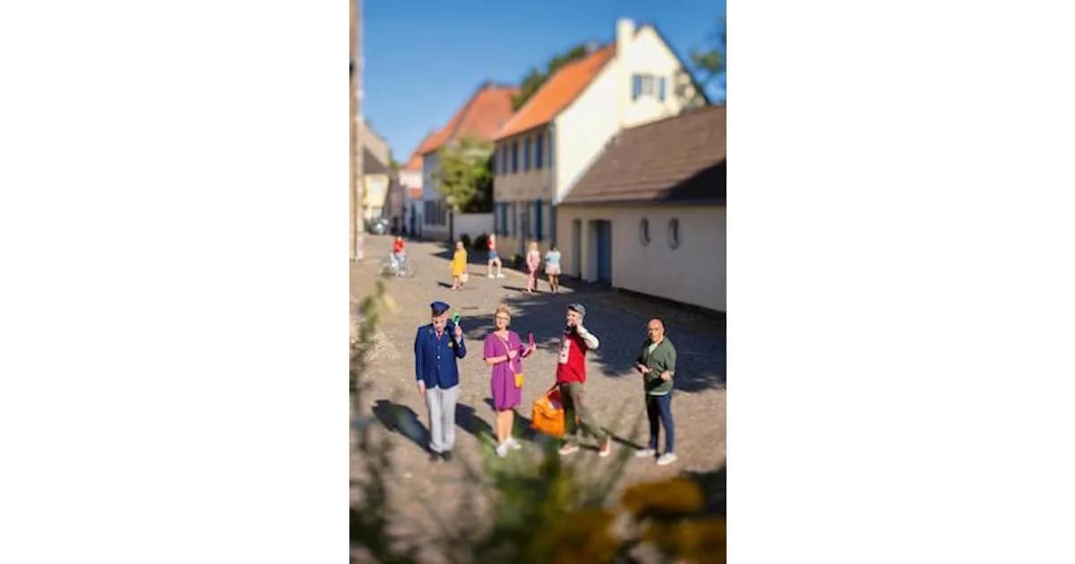 Kom(m)ödchen - „Nö. Eine Entgleisung“ event image