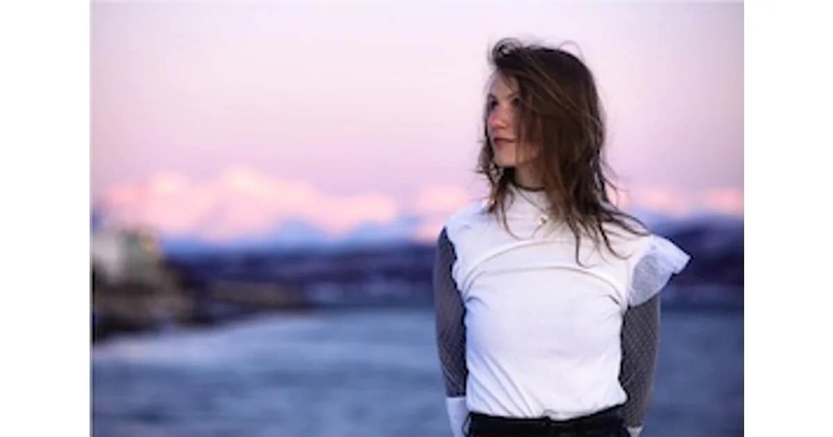 Ronja Maltzahn - Butterfly and Wolf event image