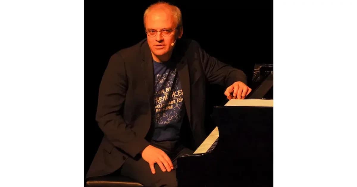 Prof. Timm Sigg - Der Professor und das liebe Pi event image