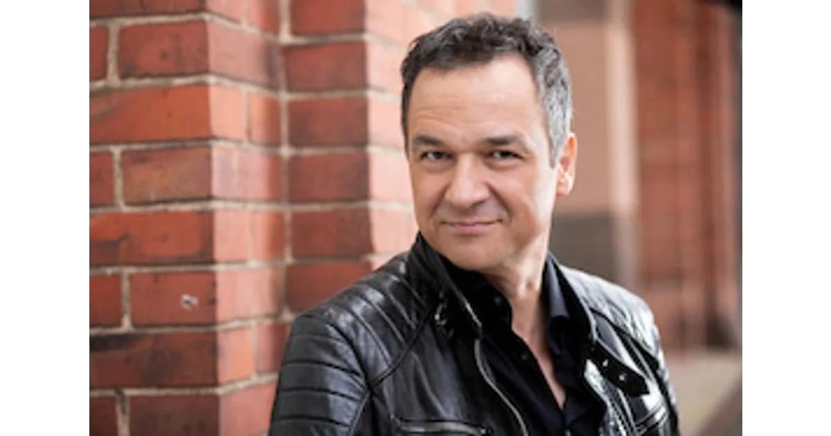 KÄS Sommerbühne - Stephan Bauer - Am Ende der Nerven und noch so viel Ehe übrig event image