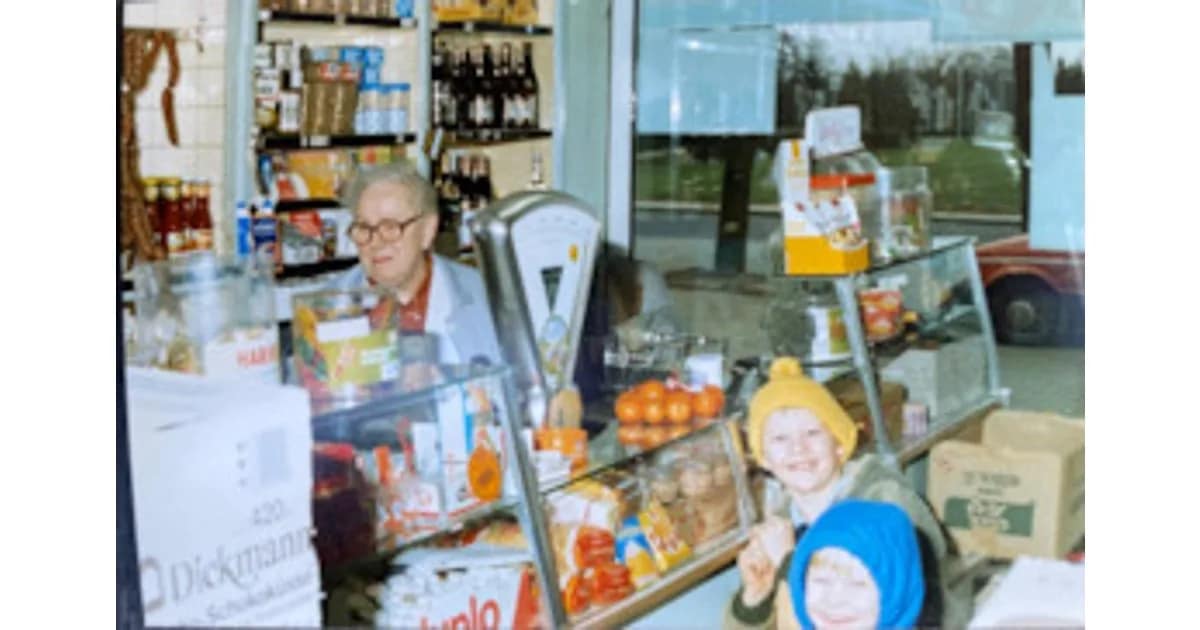 „Darf’s ein bisschen mehr sein?“ - Im Tante-Emma-Laden um die Ecke event image