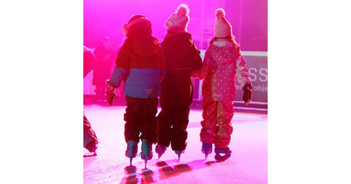 Kinder-Silvester – Glück auf Kufen - Mit Musik, Glitzer und ganz viel Glück gemeinsam ins neue Jahr! event image