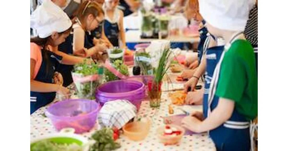 Erlebnisseminare 2026 - Familien-Kochkurs: Kulinarische Weltreise III event image