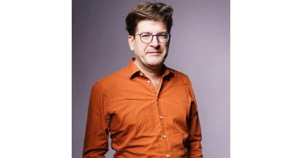 Nils Heinrich - Brückentage in Übergangsjacke event image
