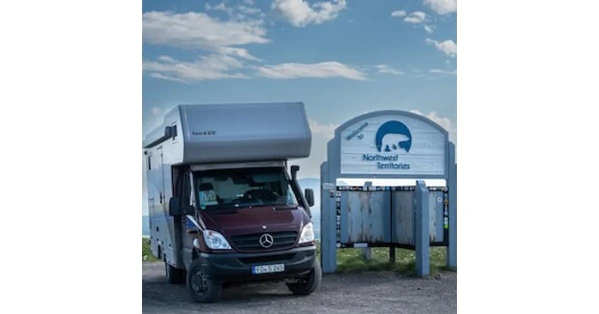 Waltraud Mose-Schwarz & Heinz Schwarz: Mit dem eigenen Wohnmobil durch die Weiten Kanadas und Alaskas event image