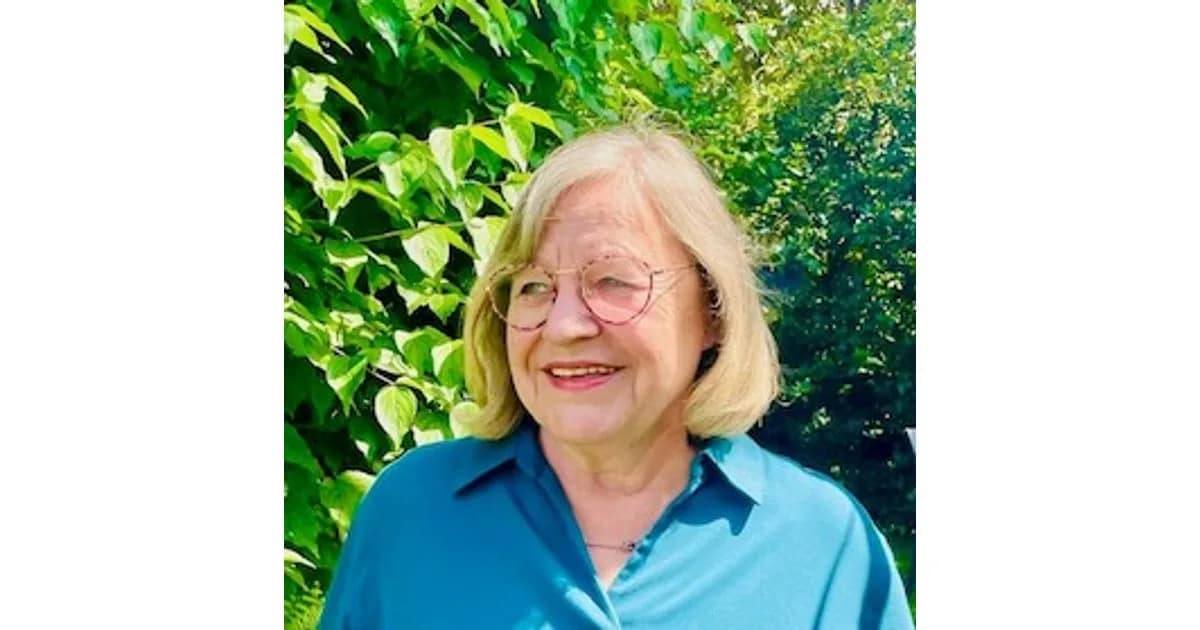 Neue Geschichten zum Thema Persönlichkeiten - Lesung mit der Autorin Christa Bruns event image