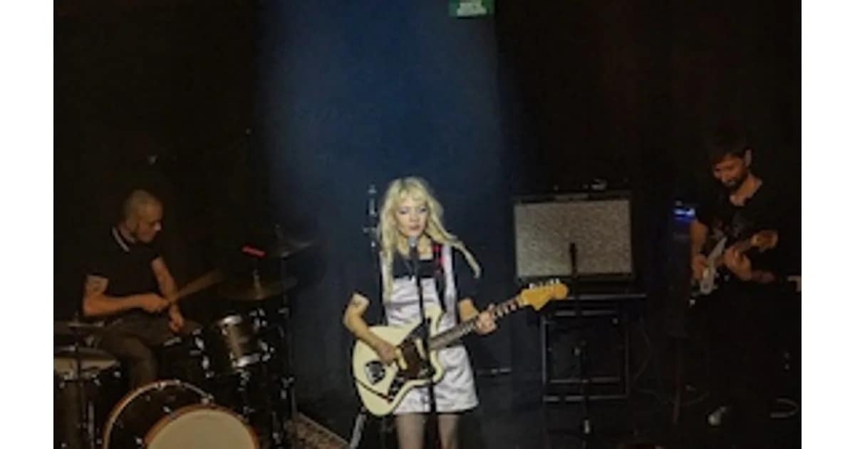 MAD KITTEN + Support: t.b.a. - (FR) – Indie-Punk-Noise event image