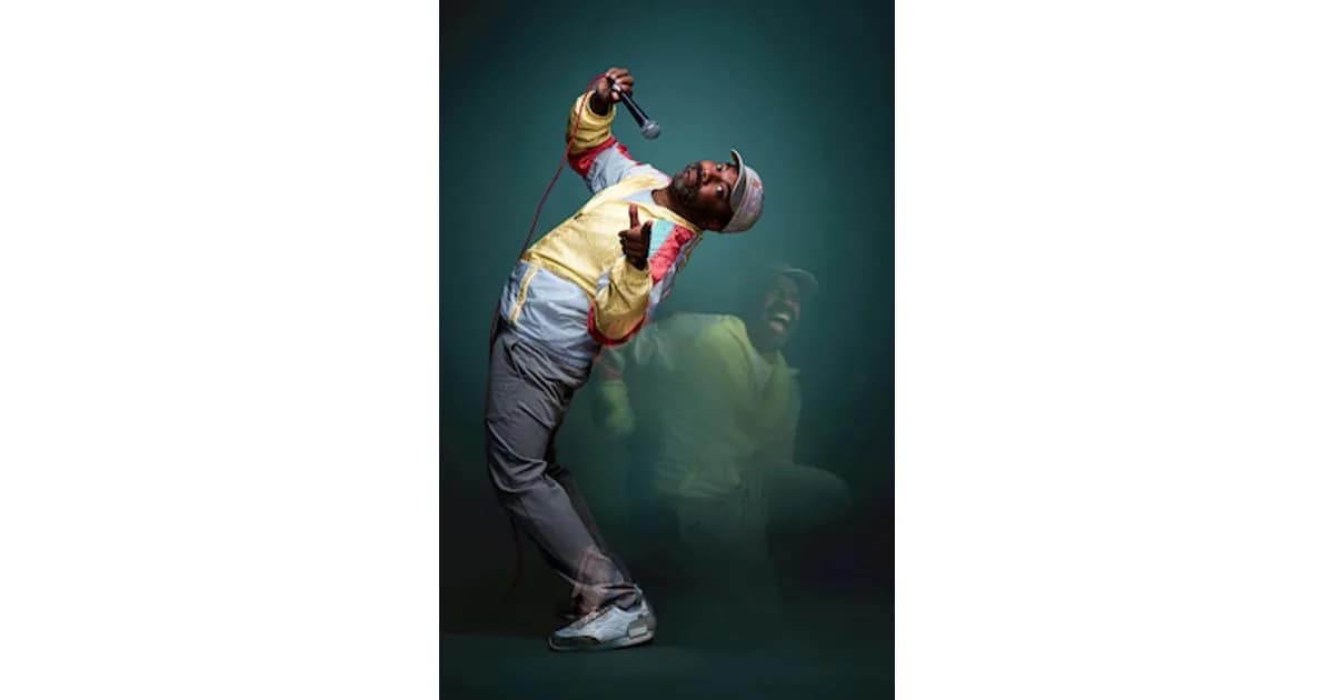 Simon Pearce - mit „Funny Bones“ event image